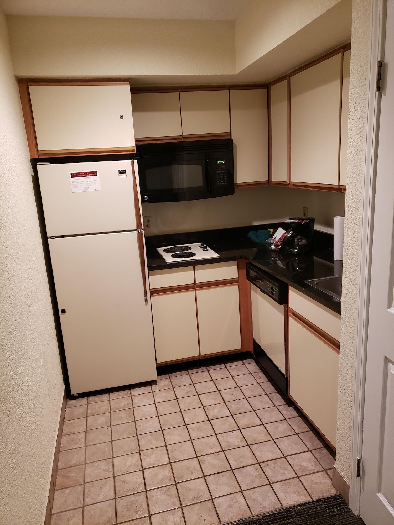 Affordable Suites Of America Detroit-وارين المظهر الخارجي الصورة