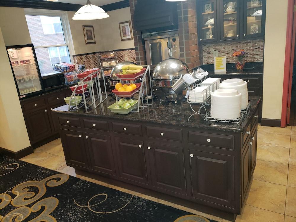 Affordable Suites Of America Detroit-وارين المظهر الخارجي الصورة