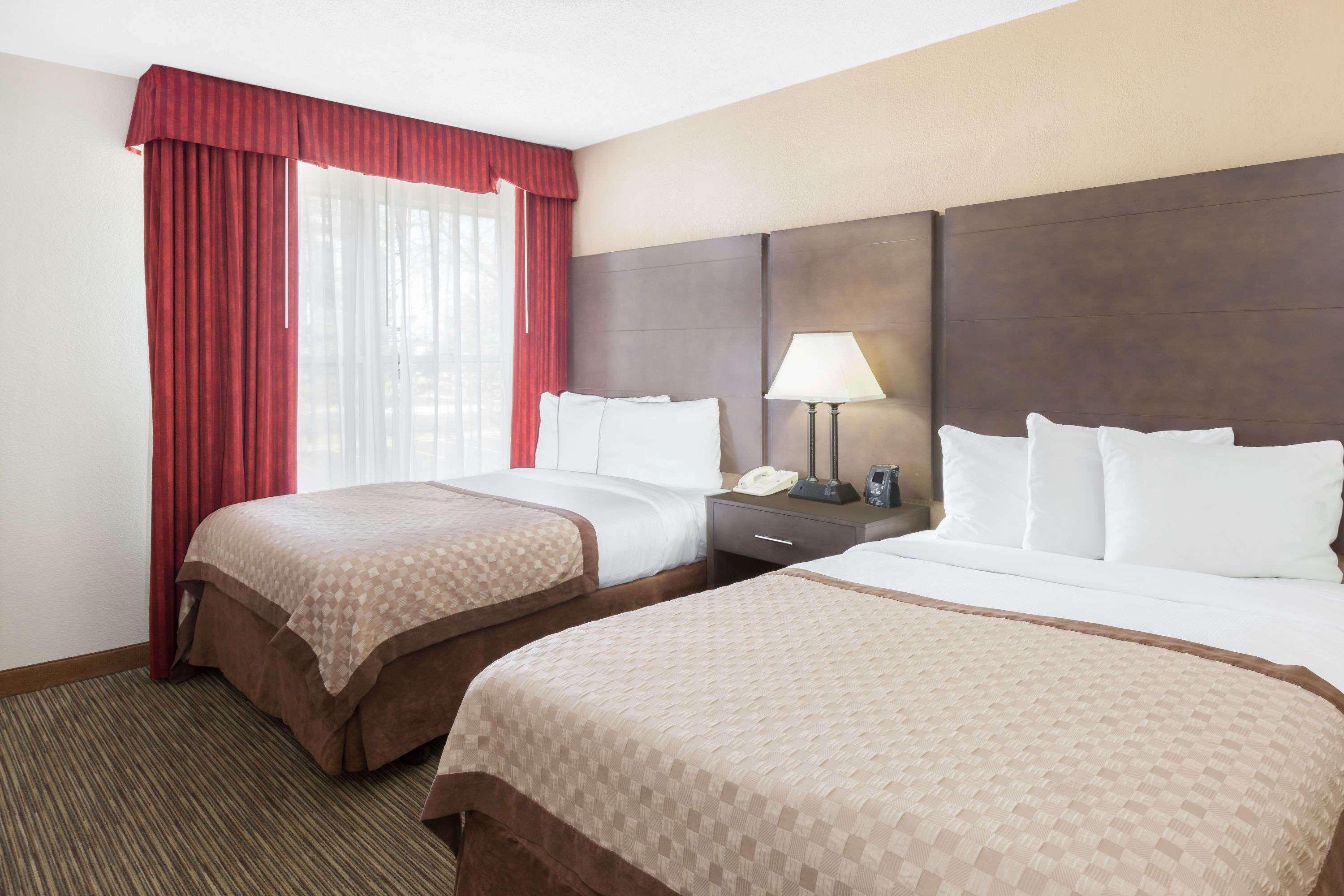 Affordable Suites Of America Detroit-وارين المظهر الخارجي الصورة