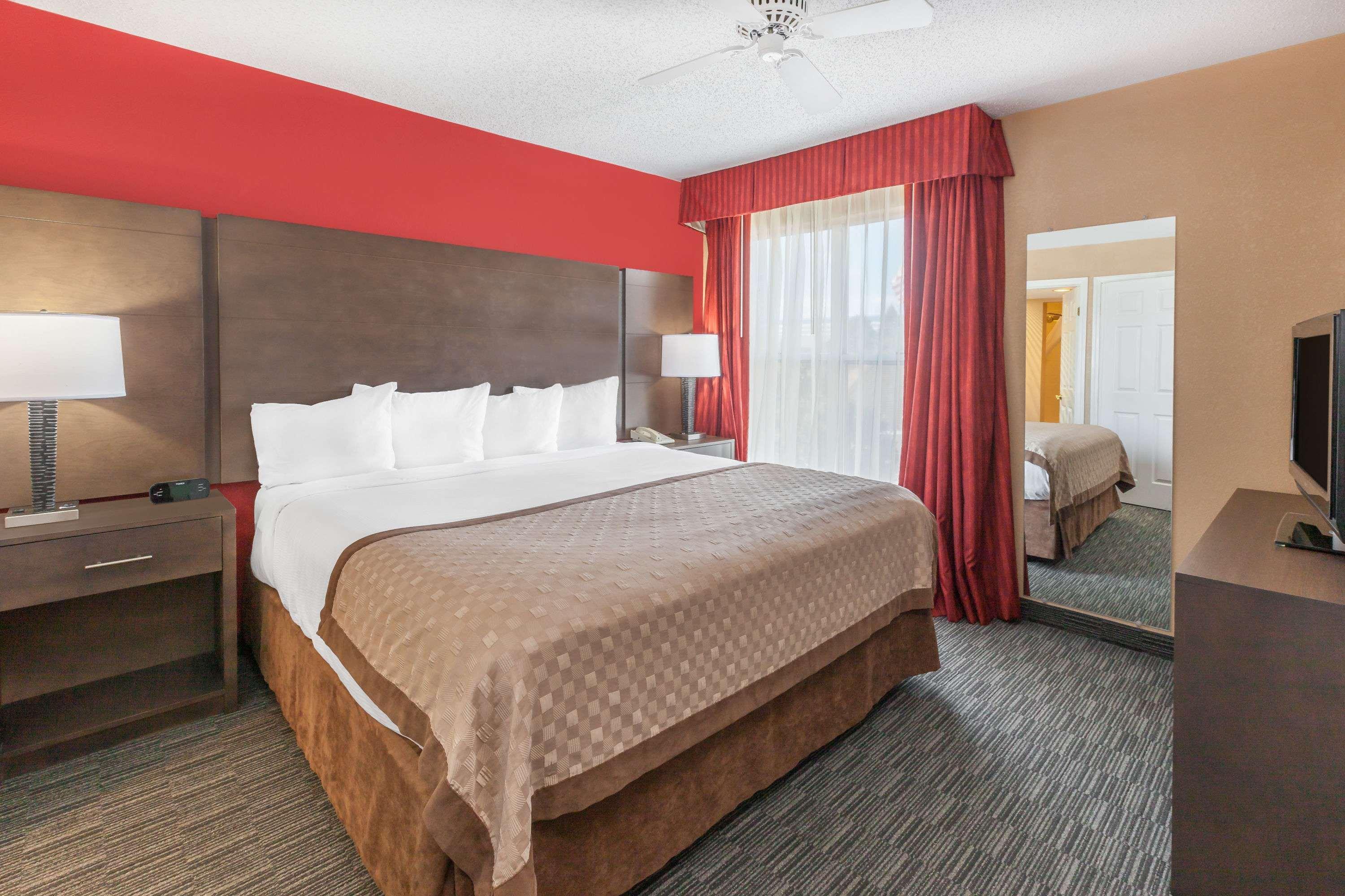 Affordable Suites Of America Detroit-وارين المظهر الخارجي الصورة